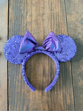 Disney Purple Sequin Minnie Ear Headband with Iridescent Bow